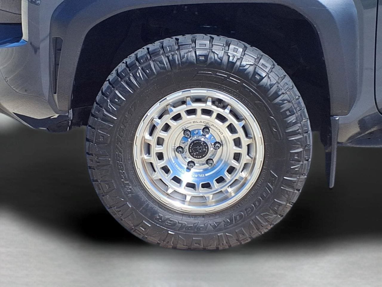 Used 2024 Toyota Tacoma TRD Off-Road w/ TRD Off Road Upgrade Package AWD/4WD image 10