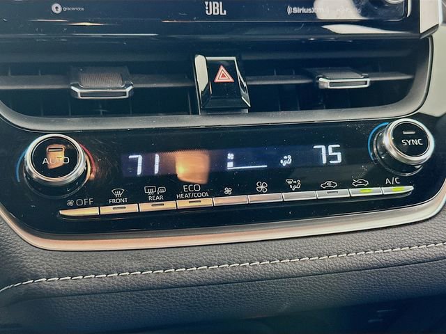 Used 2019 Toyota Corolla XSE FWD image 16