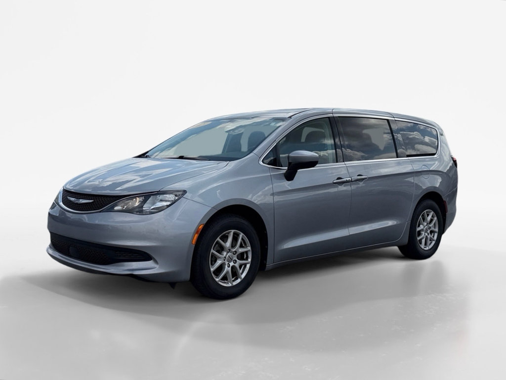 Used 2021 Chrysler Voyager LX w/ Cold Weather Group FWD image 9