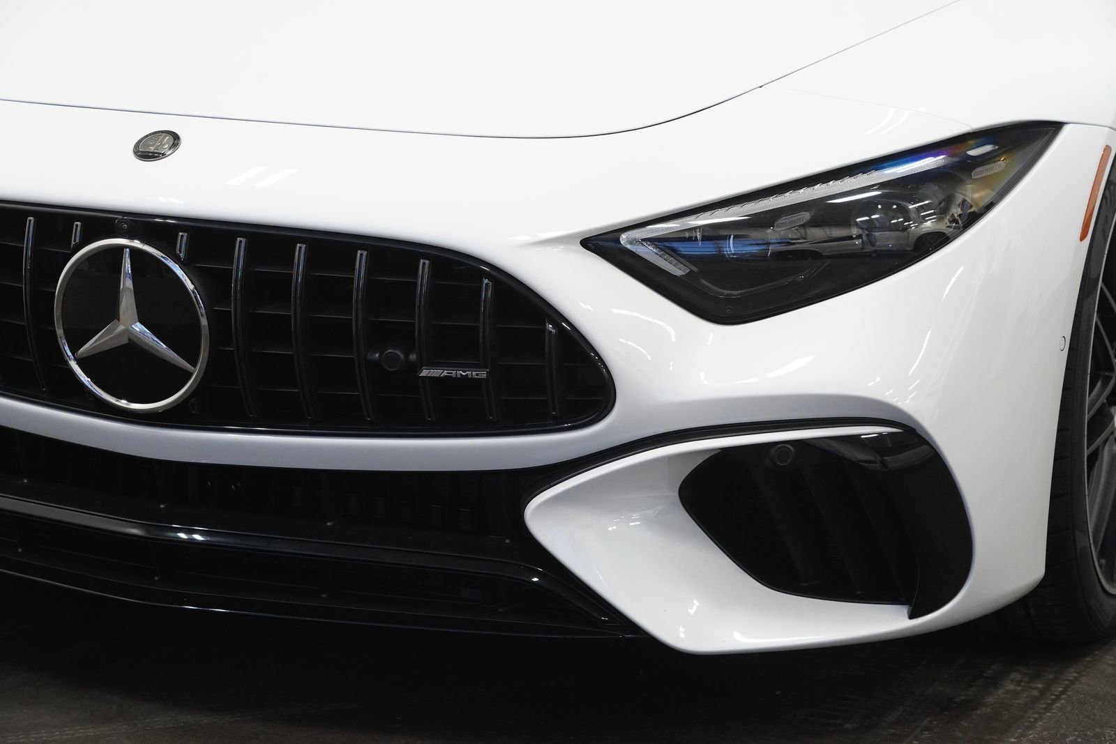 New 2026 Mercedes-Benz SL 63 AMG 4MATIC image 14