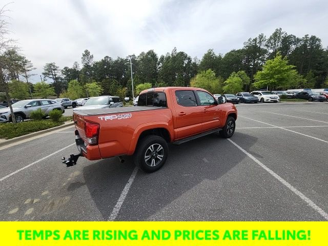 Used 2016 Toyota Tacoma TRD Sport w/ Premium & Technology Package image 15