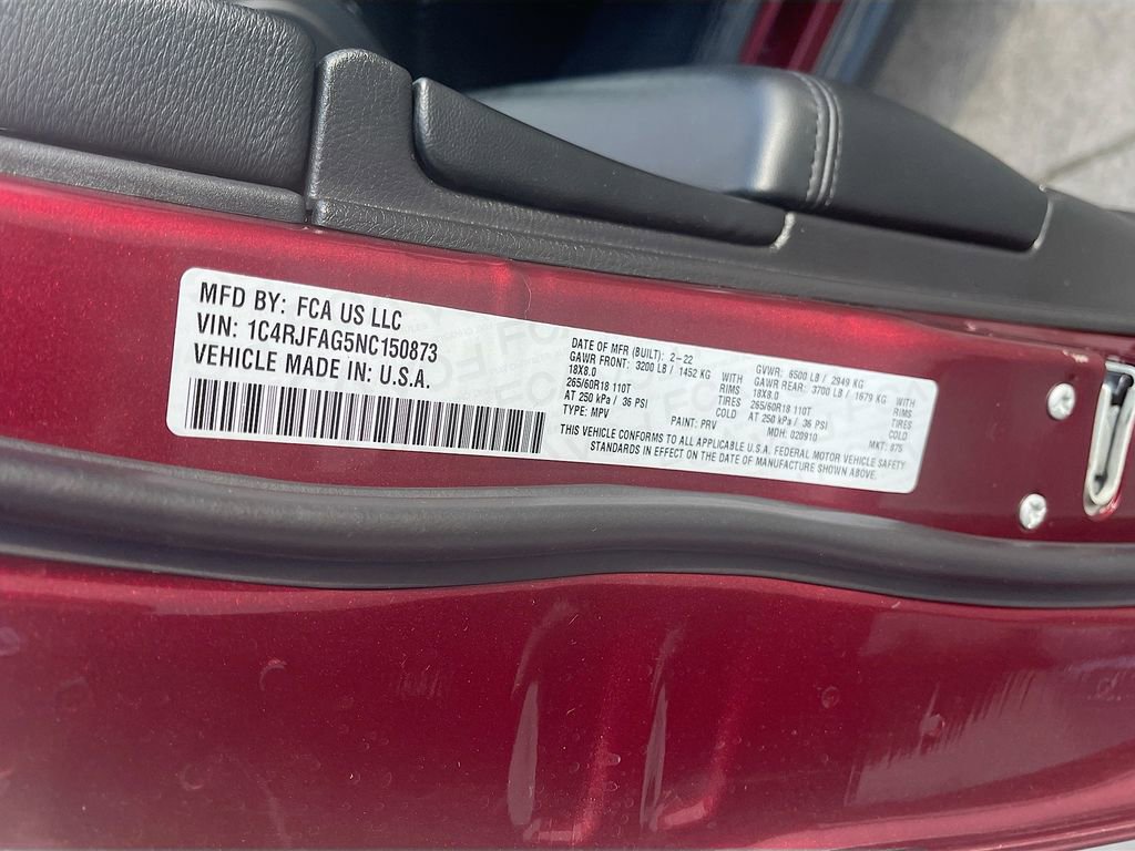 Used 2022 Jeep Grand Cherokee Laredo X image 29