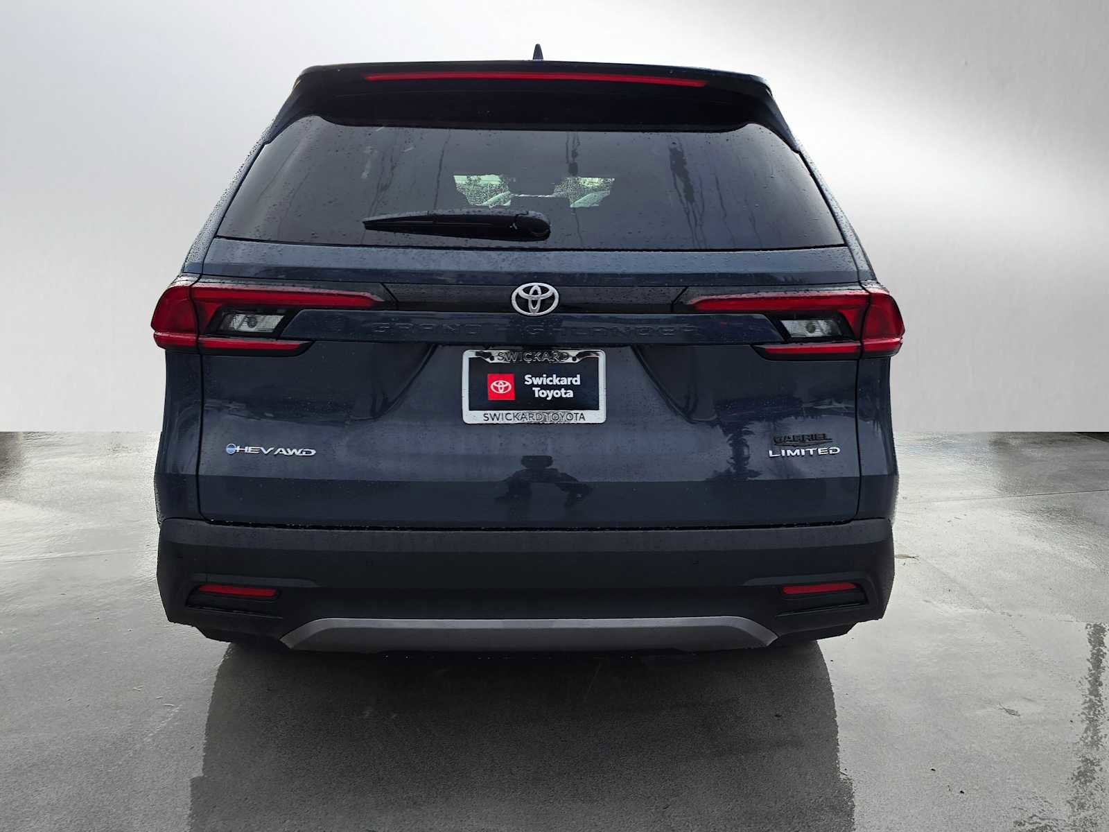 Used 2025 Toyota Grand Highlander Limited image 4