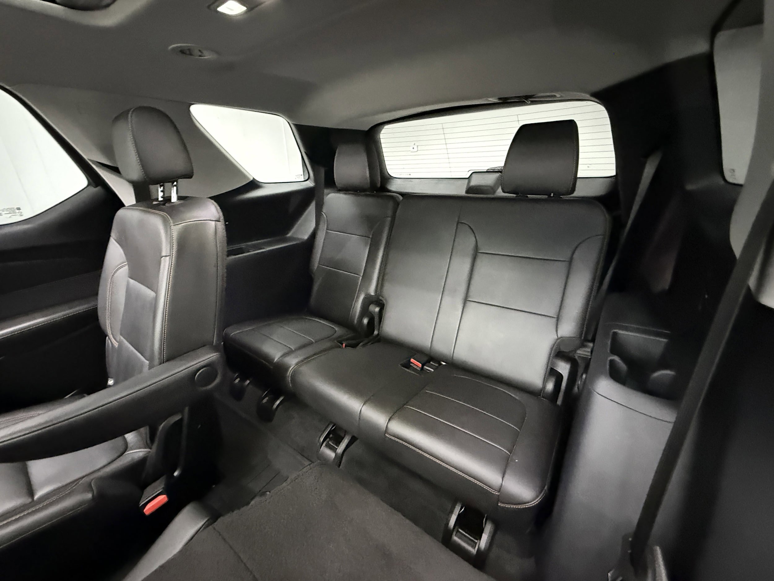 Used 2021 Chevrolet Traverse Premier w/ Redline Edition AWD/4WD image 29