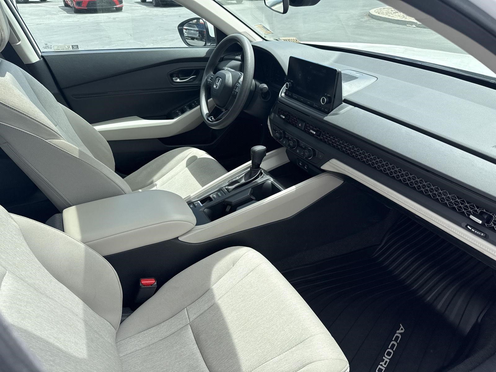Certified 2023 Honda Accord EX image 27