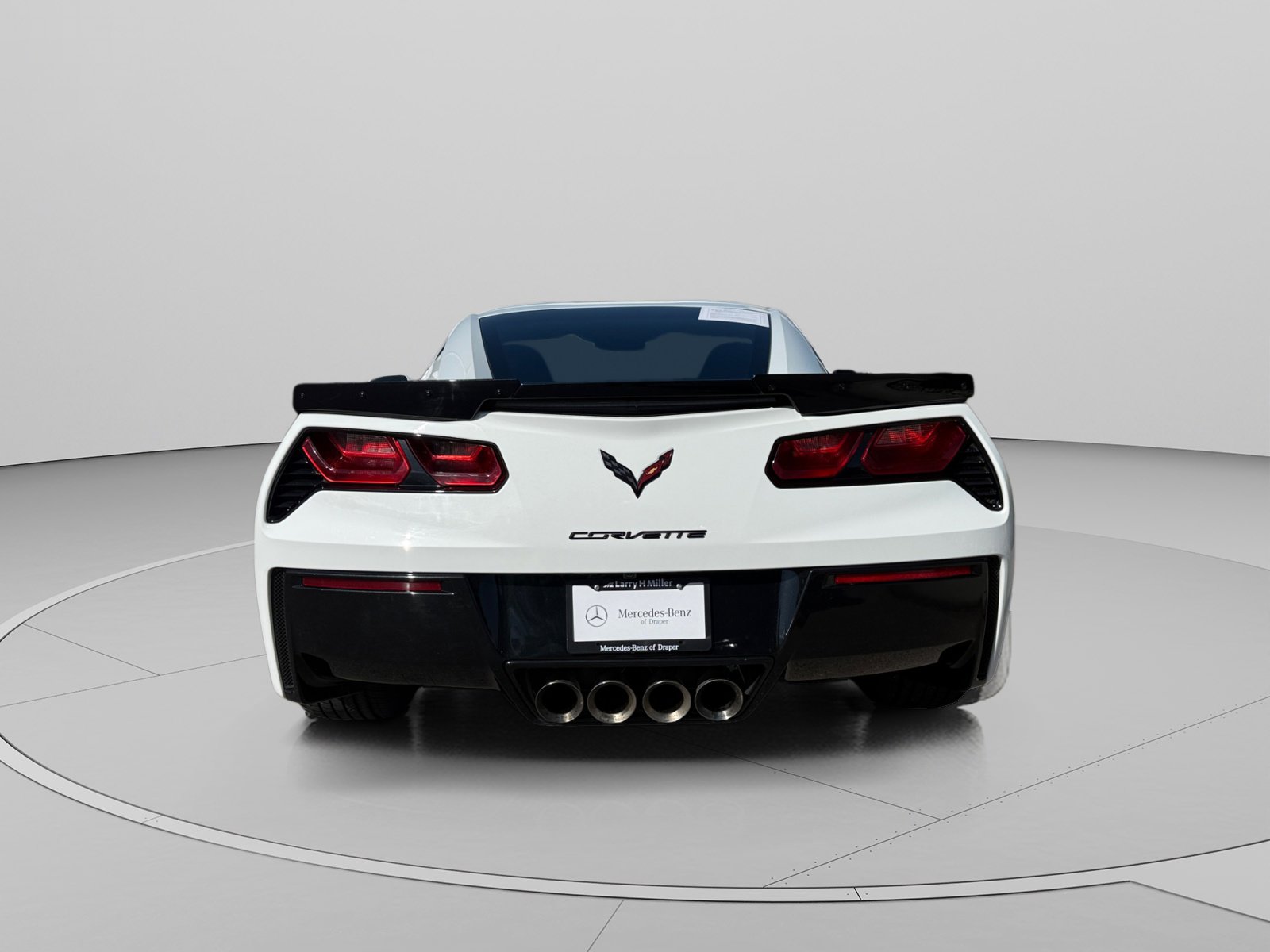 Used 2019 Chevrolet Corvette Stingray Coupe RWD image 4
