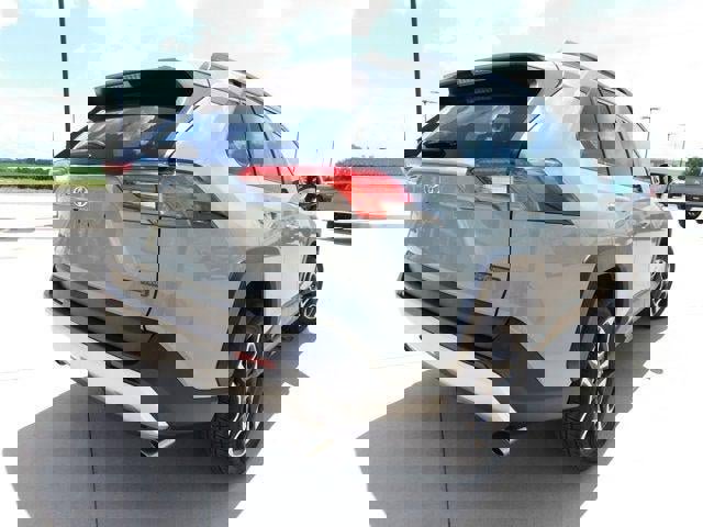 Used 2021 Toyota RAV4 Adventure image 29