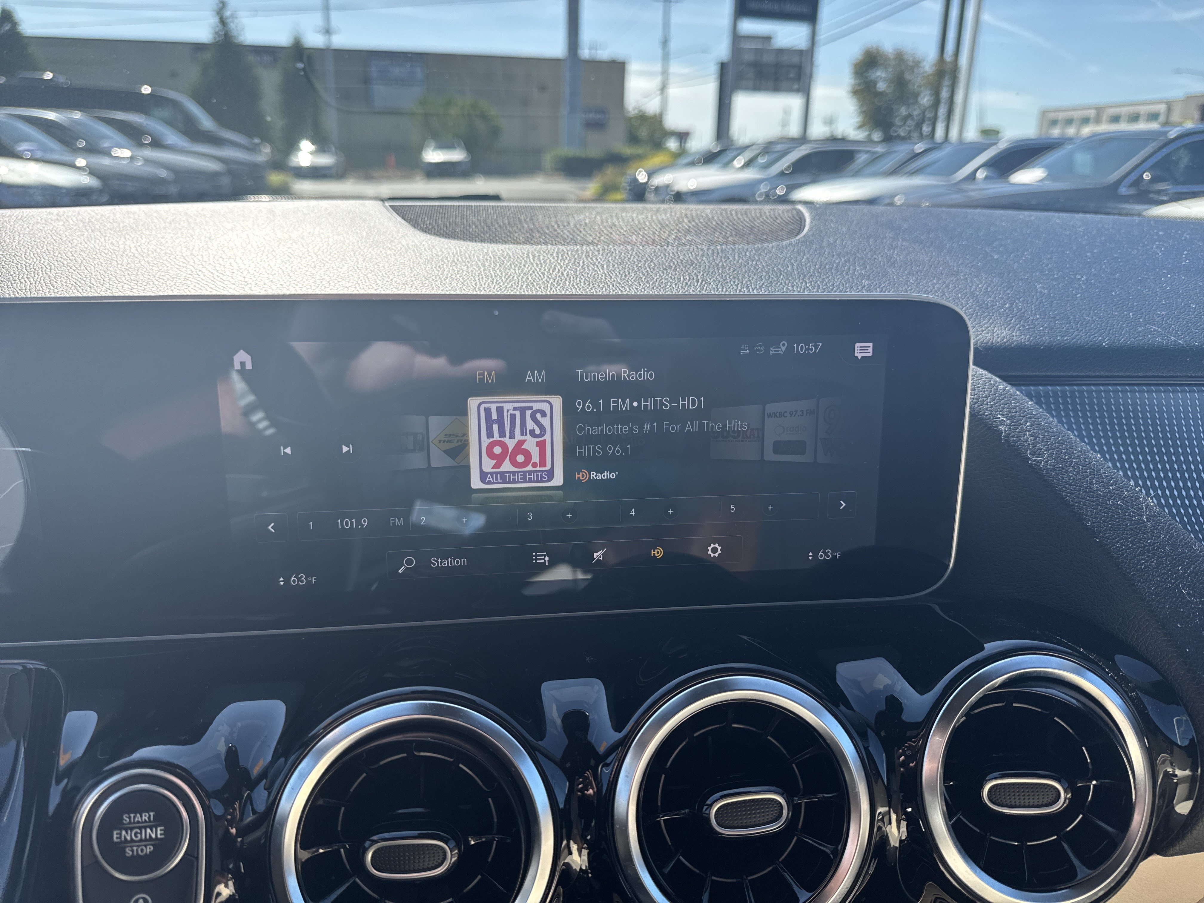 Used 2021 Mercedes-Benz GLA 250 4MATIC image 23