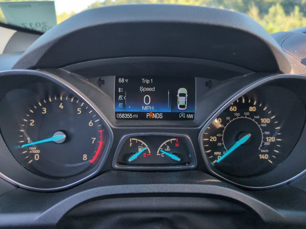 Used 2017 Ford Escape SE AWD/4WD image 12