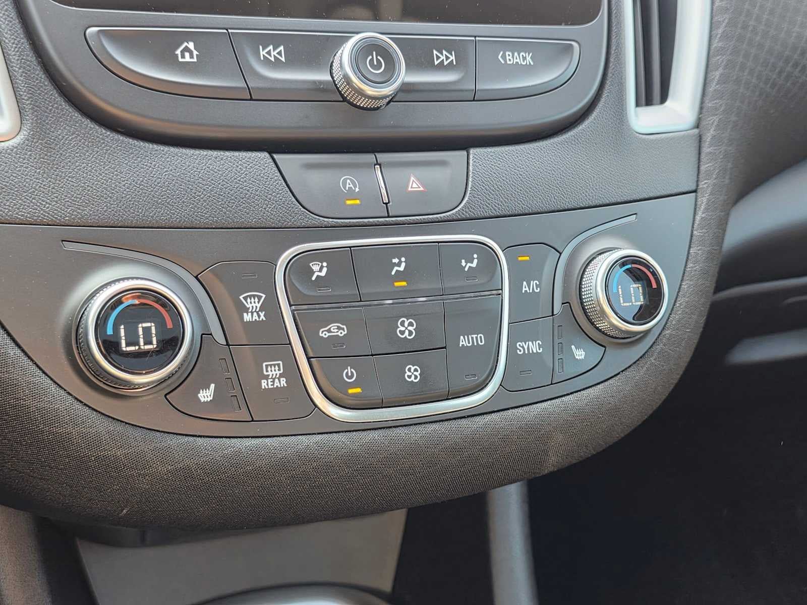 Certified 2024 Chevrolet Malibu LT FWD image 29