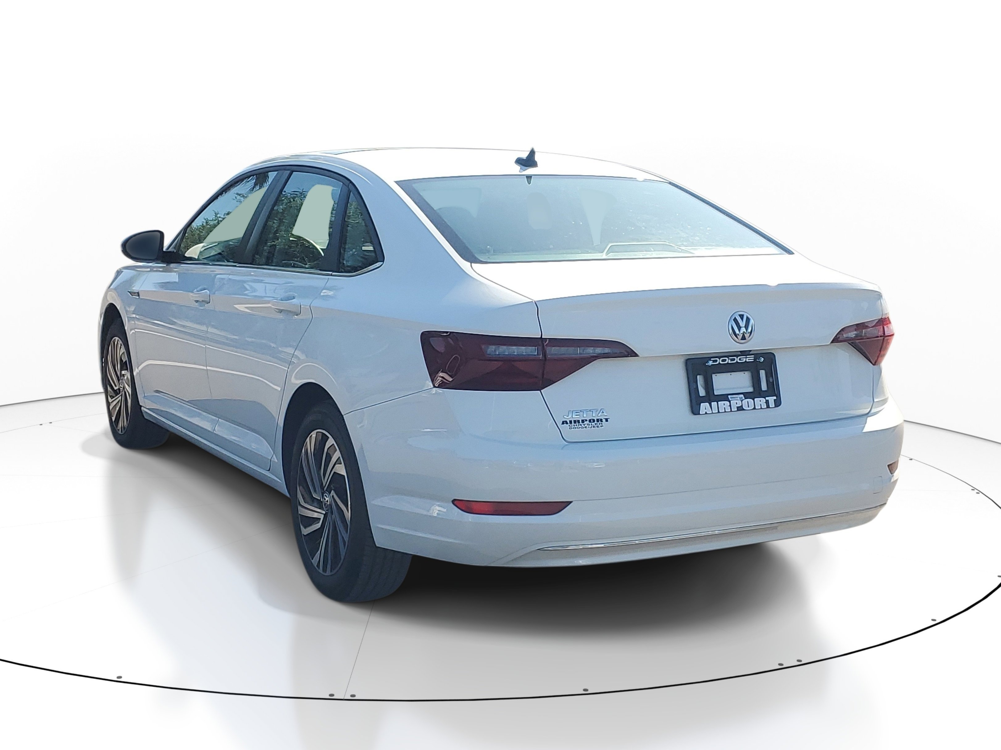 Used 2021 Volkswagen Jetta SEL image 4