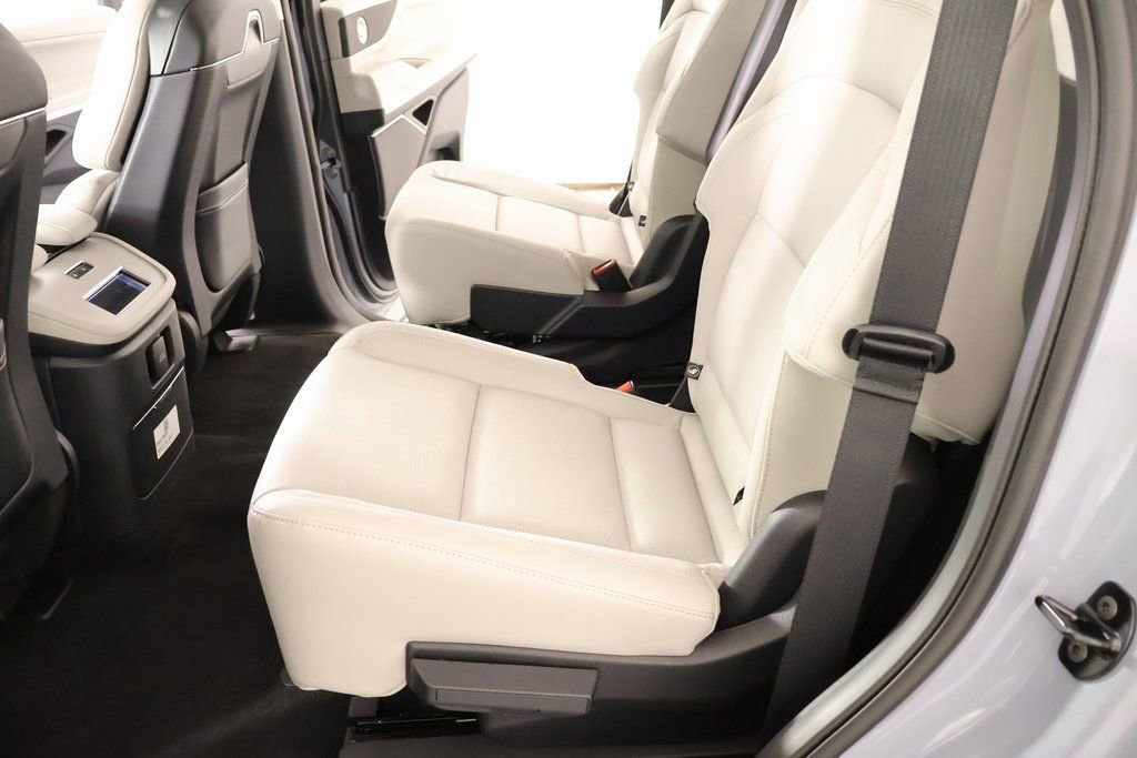 New 2025 Lincoln Navigator Reserve image 12