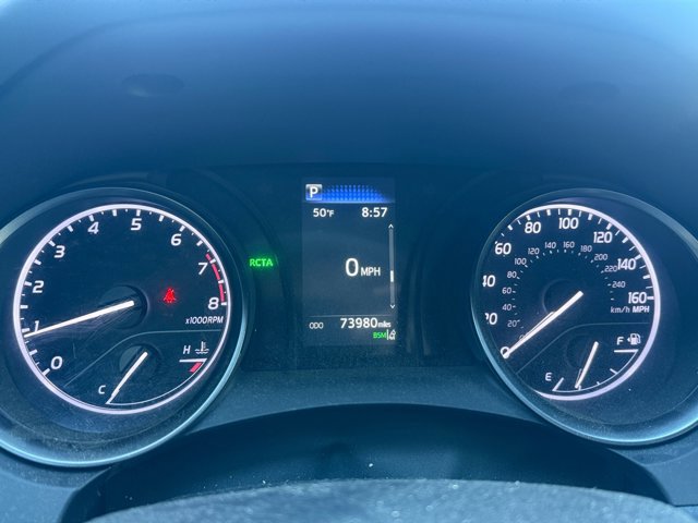 Used 2022 Toyota Camry SE w/ Convenience Package FWD image 5