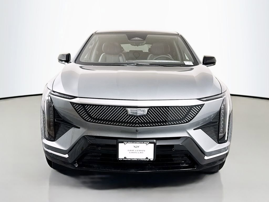 New 2026 Cadillac Optiq Luxury 1 image 2