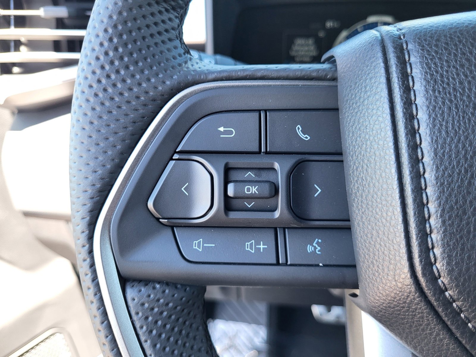 Used 2026 Toyota Tundra Limited w/ TRD Off-Road Package image 27