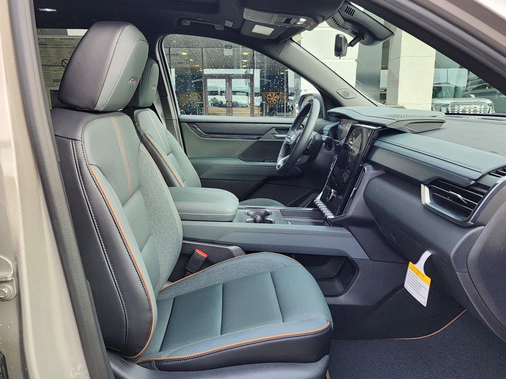 New 2026 GMC Acadia AT4 w/ Super Cruise Package image 42