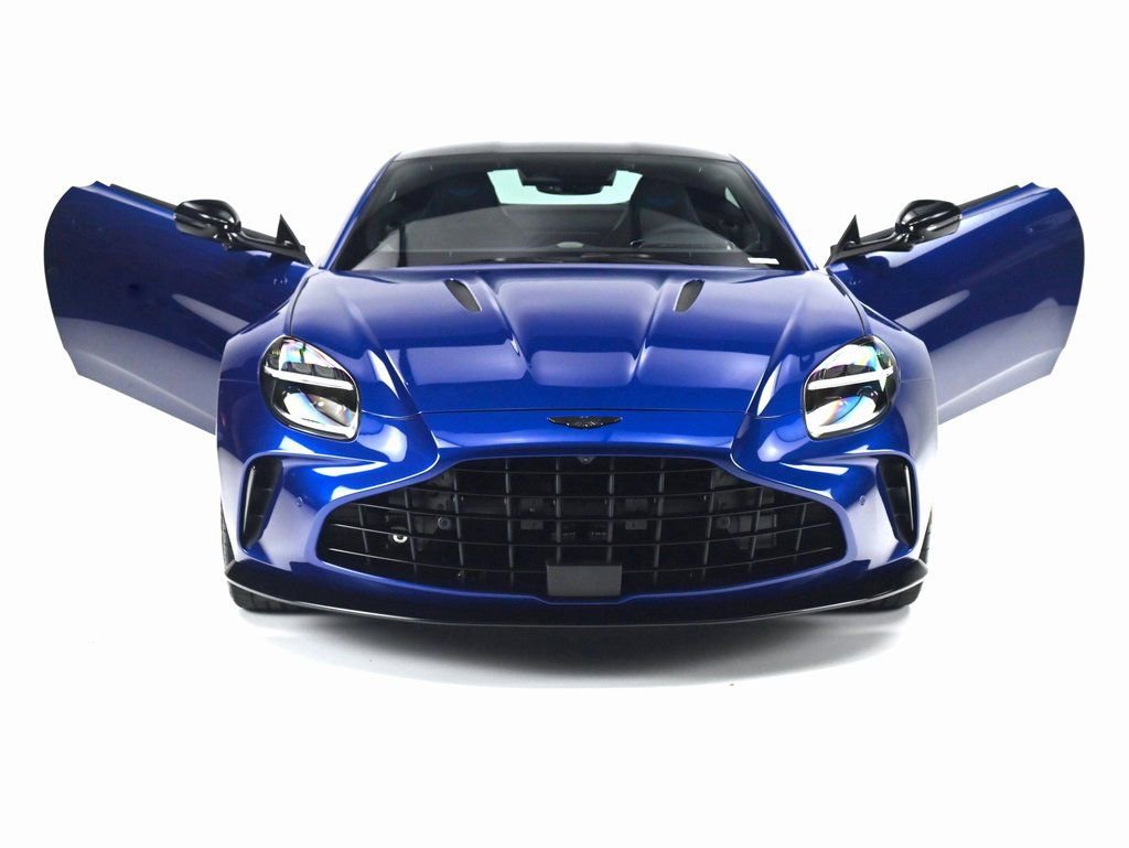 New 2026 Aston Martin V8 Vantage Coupe image 4