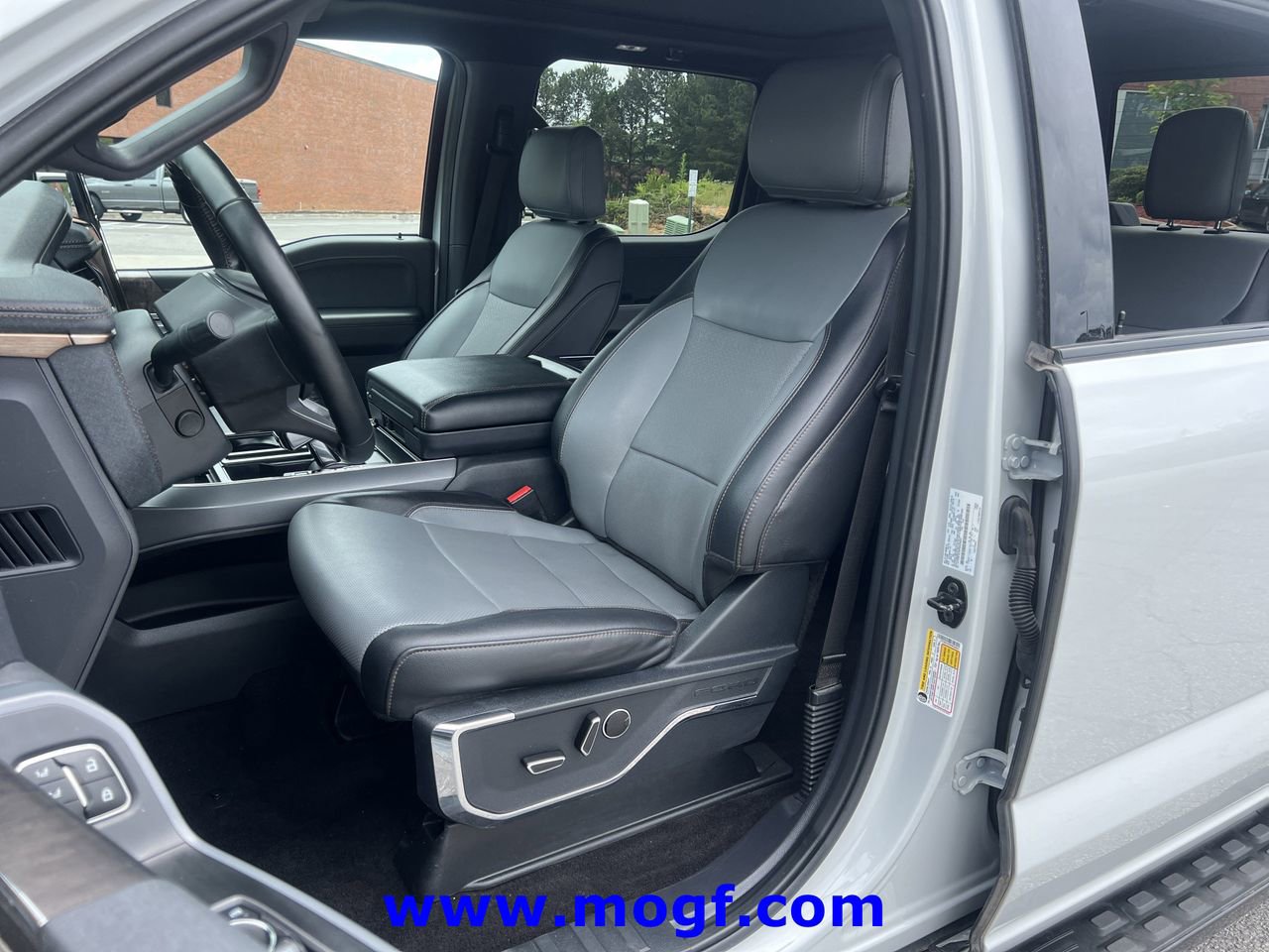 Used 2023 Ford F150 Lightning Lariat w/ Equipment Group 511A High AWD/4WD image 21