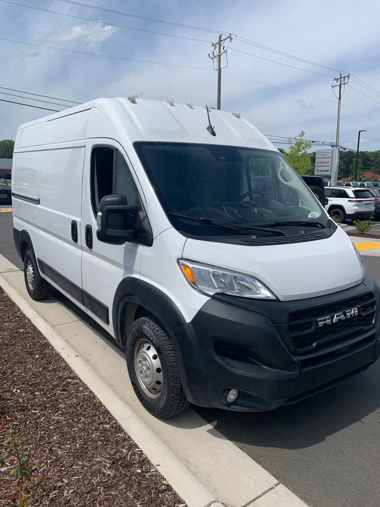 Used 2023 RAM ProMaster 3500 w/ Convenience Group FWD image 3