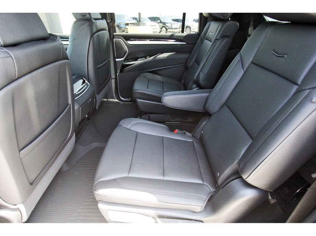 New 2026 Cadillac Escalade ESV 2WD image 7