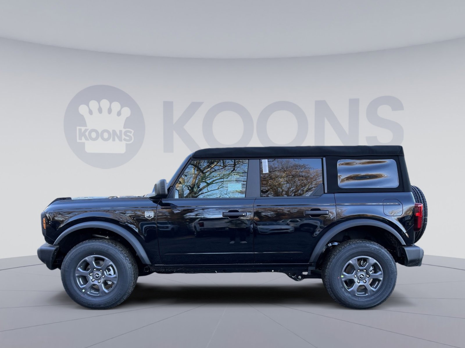 New 2025 Ford Bronco Big Bend image 2