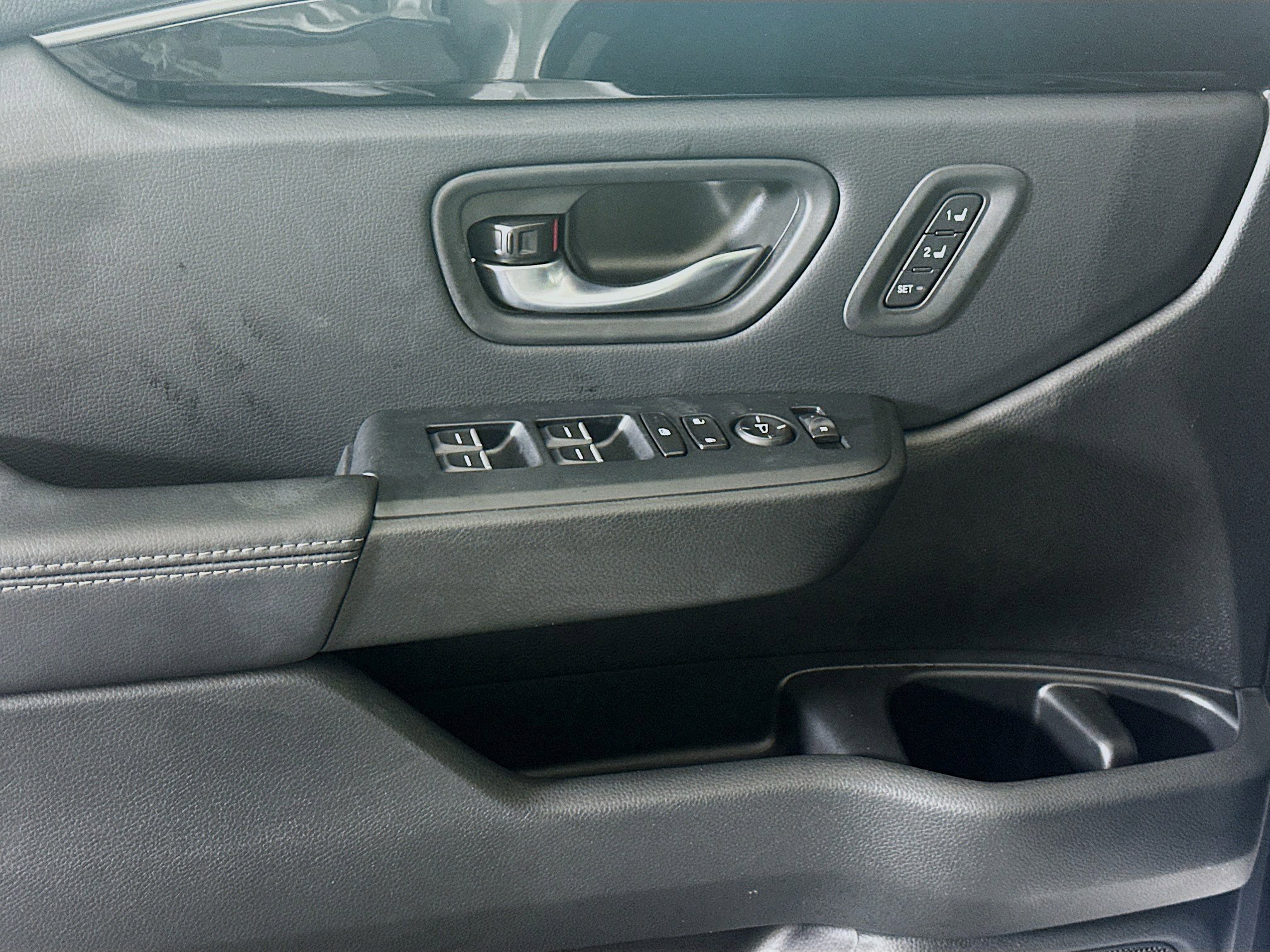 Used 2025 Honda Pilot EX-L image 15