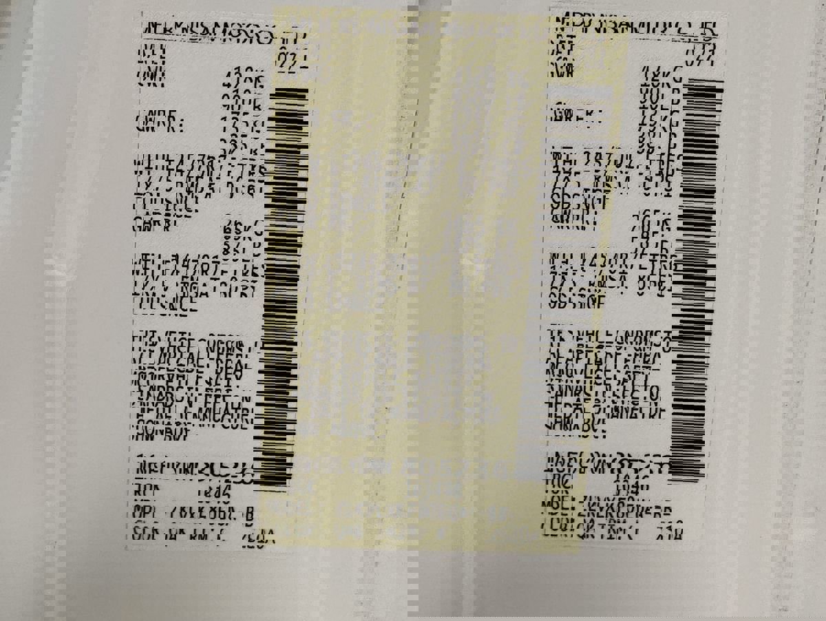 Used 2021 Nissan NV 2500 SV image 25