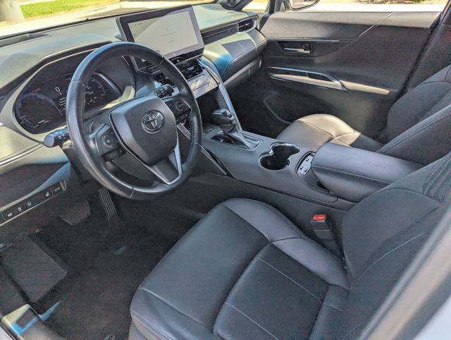 Used 2024 Toyota Venza Limited AWD/4WD image 19