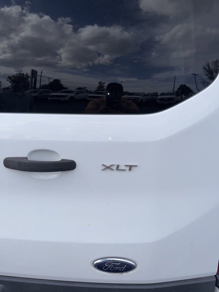 Used 2016 Ford Transit 350 XLT image 9