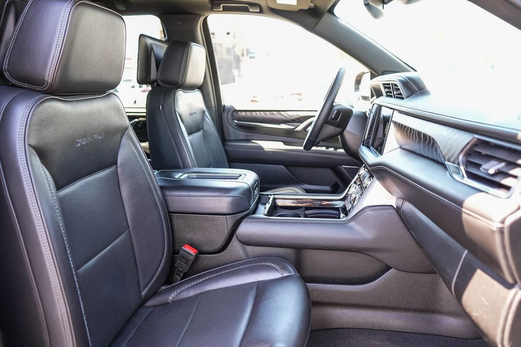 Used 2023 GMC Yukon Denali AWD/4WD image 17