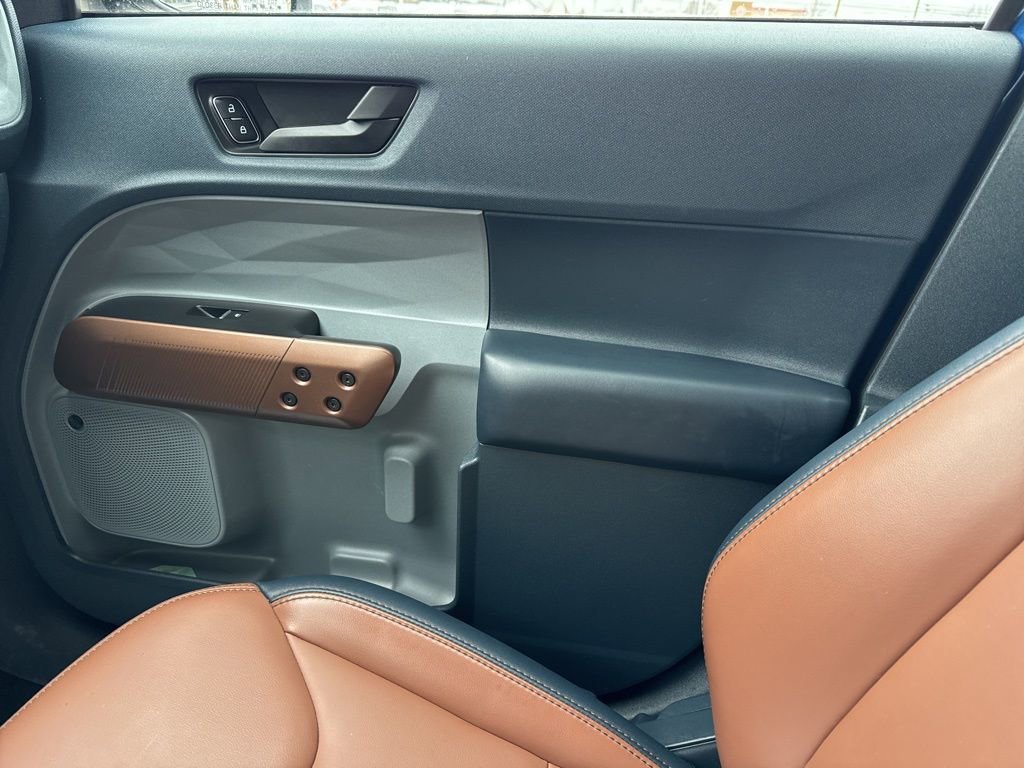 Certified 2024 Ford Maverick Lariat image 25