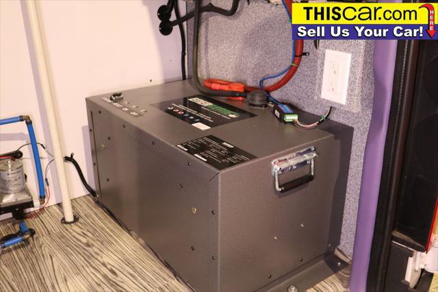 Used 2020 Mercedes-Benz Sprinter 2500 image 28