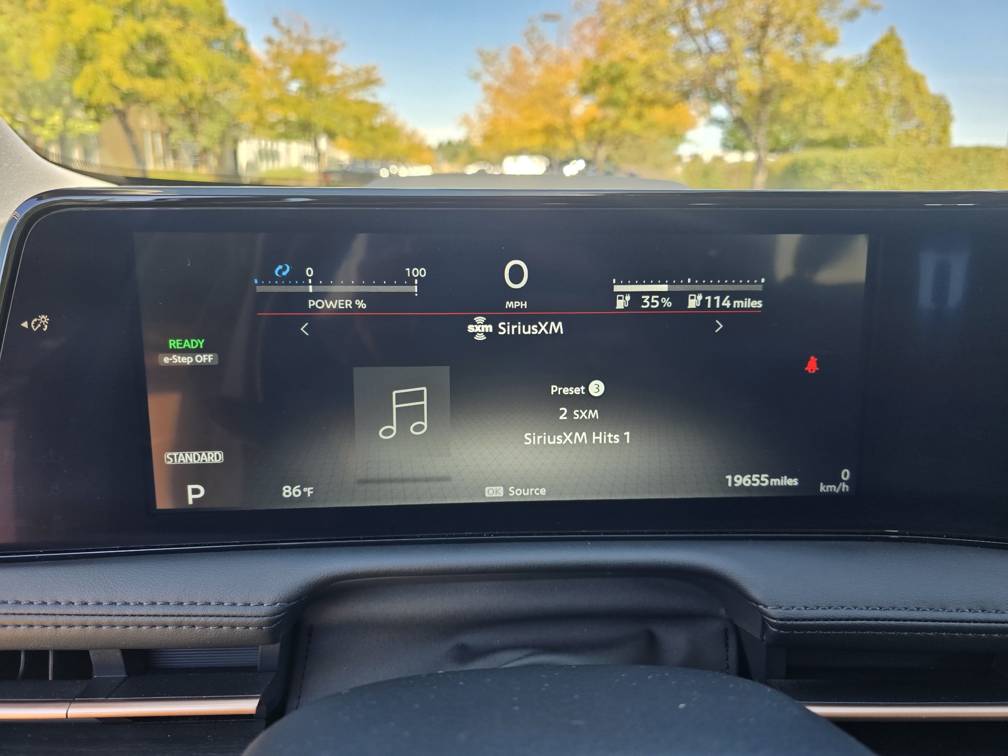 Used 2024 Nissan Ariya AWD image 21