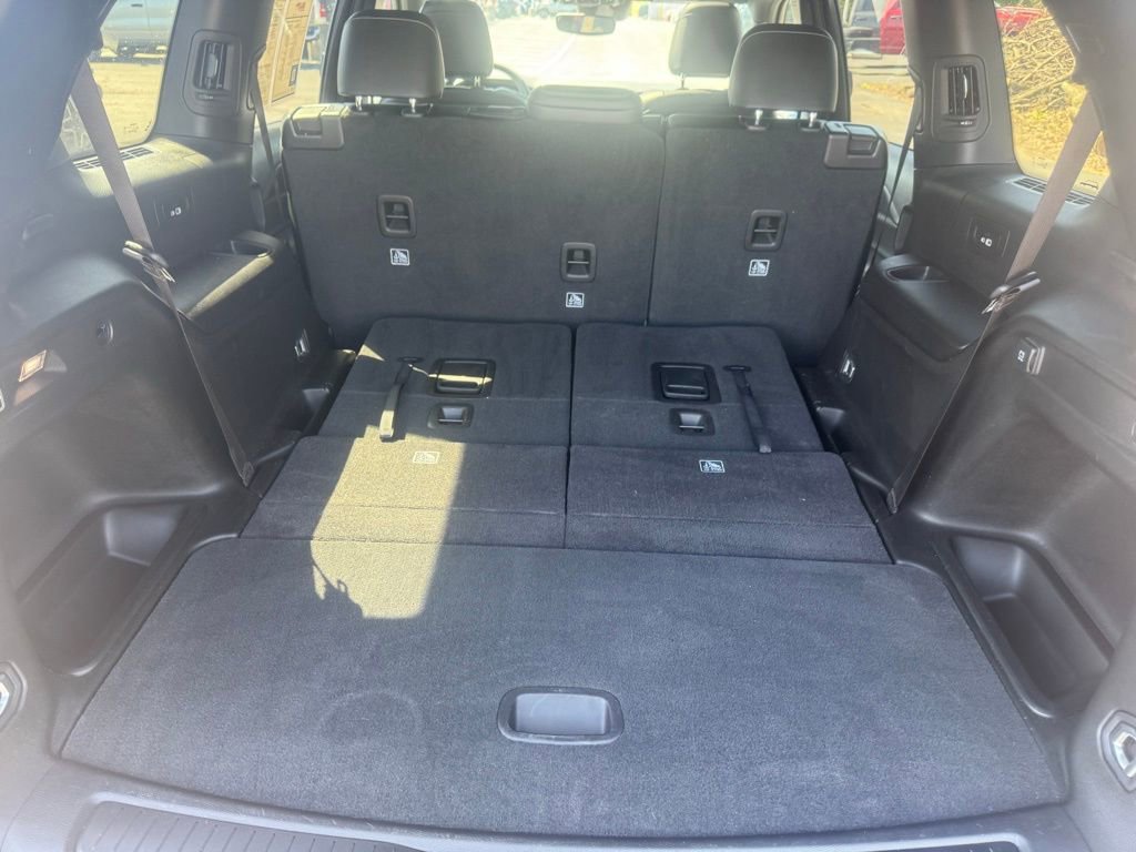 Used 2024 Jeep Grand Cherokee L Altitude AWD/4WD image 48
