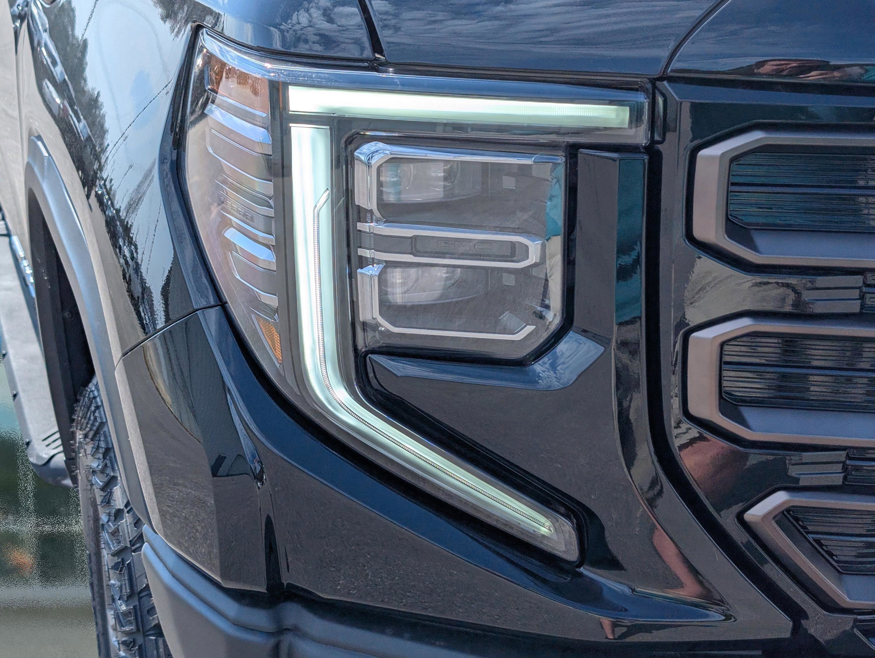 New 2026 GMC Sierra 1500 AT4X AWD/4WD image 9