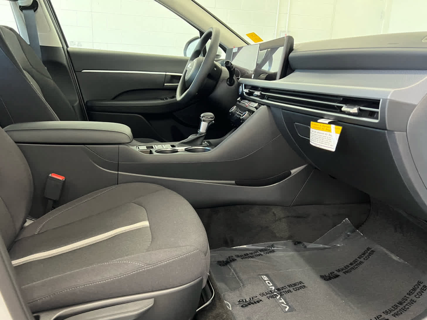 New 2026 Hyundai Sonata SE FWD image 18