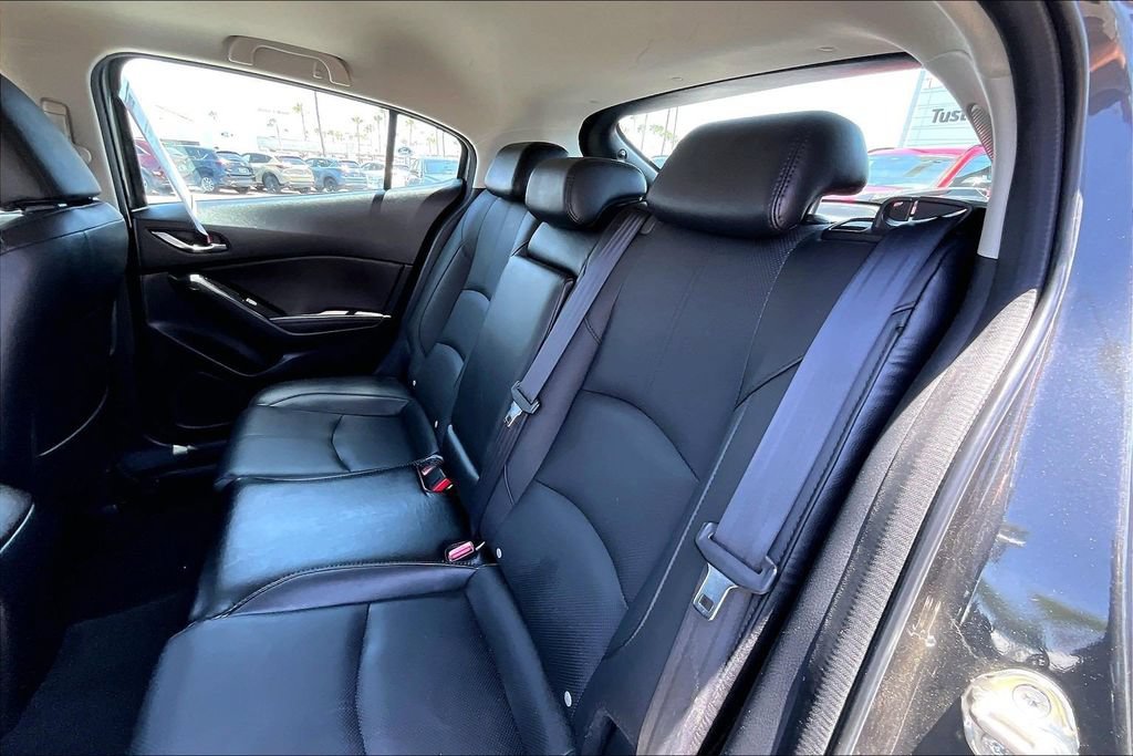 Used 2018 MAZDA MAZDA3 Grand Touring FWD image 15
