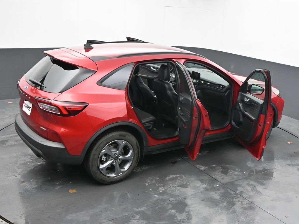 Used 2025 Ford Escape ST-Line w/ Cold Weather Package image 48