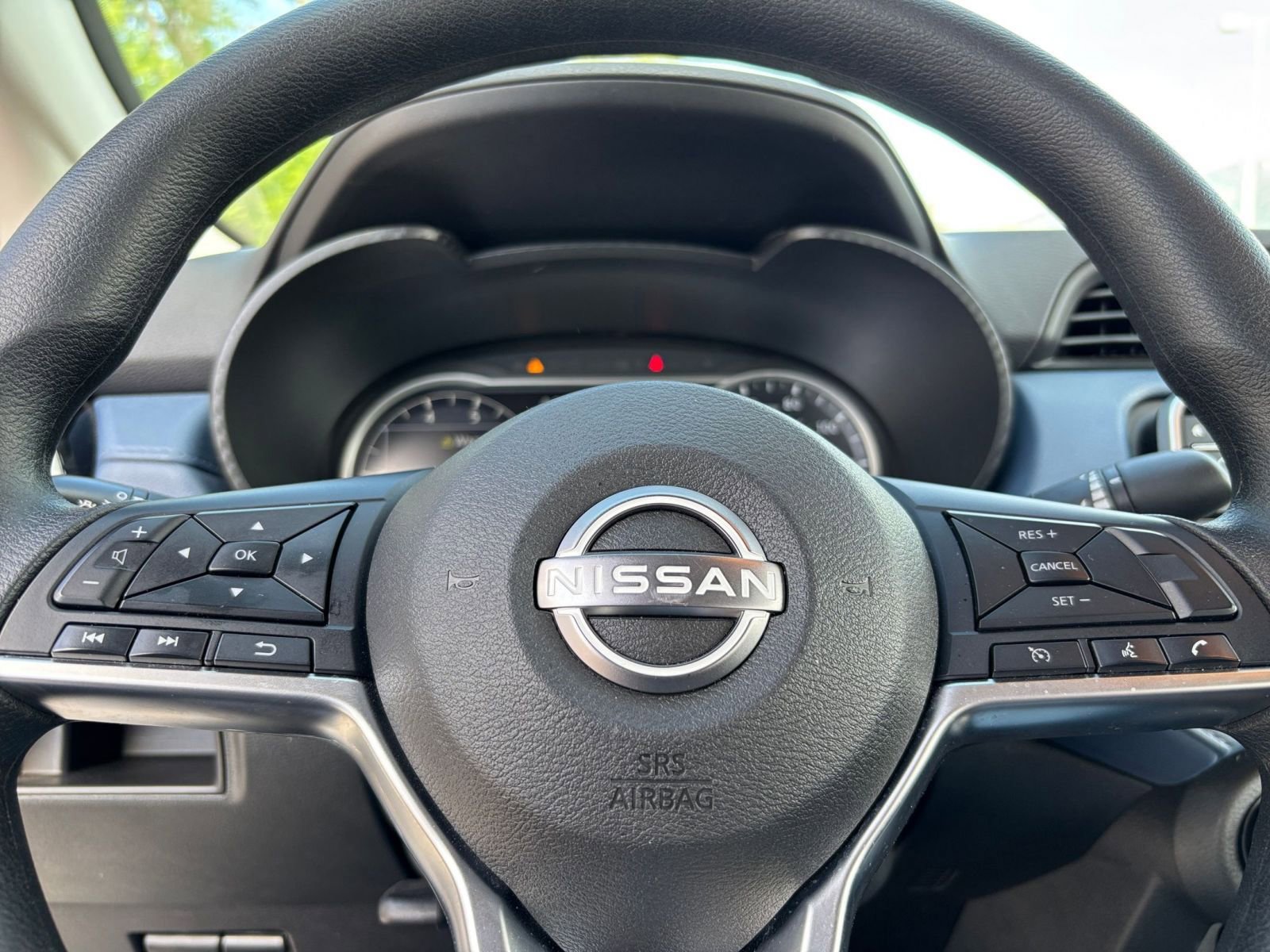 Used 2025 Nissan Versa SV FWD image 25