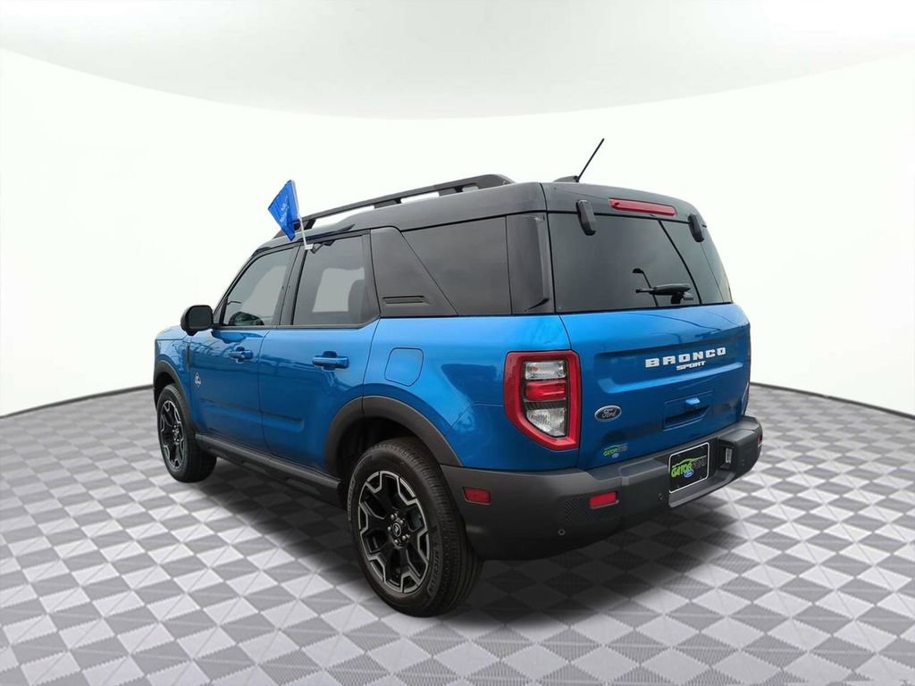 Used 2025 Ford Bronco Sport Outer Banks w/ Outer Banks Tech Package+ AWD/4WD image 7