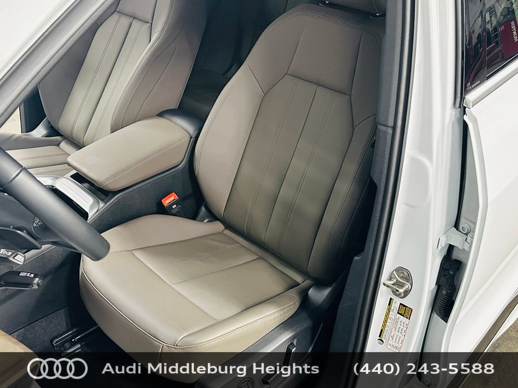 Certified 2025 Audi Q5 Premium Plus w/ Premium Plus AWD/4WD image 26