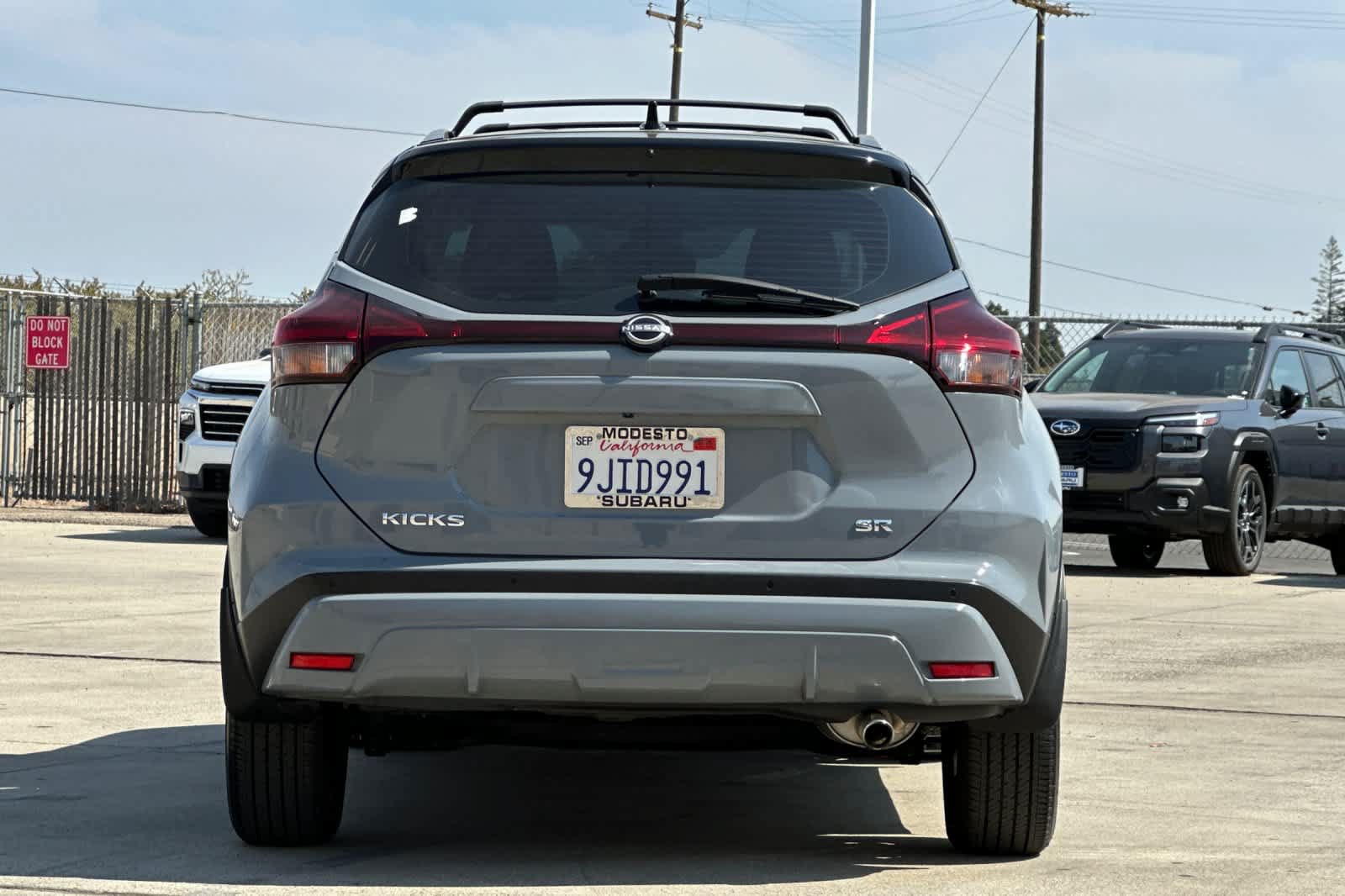 Used 2023 Nissan Kicks SR w/ Interior Electronics Package FWD image 4
