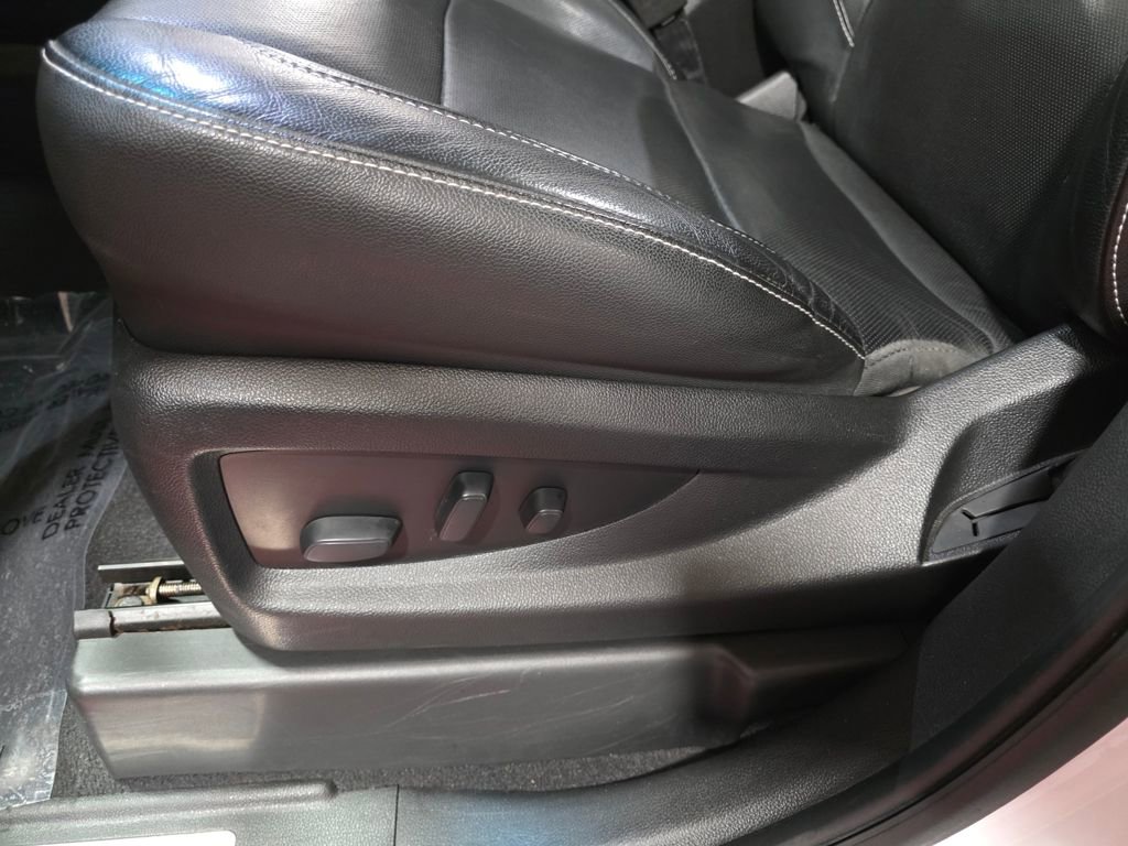 Used 2020 GMC Yukon SLT image 13