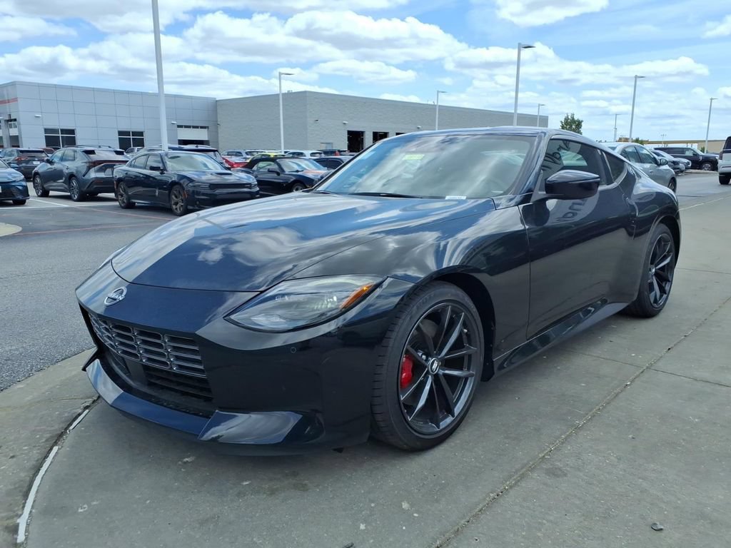New 2026 Nissan Z Performance w/ Floor Mat Package RWD image 4