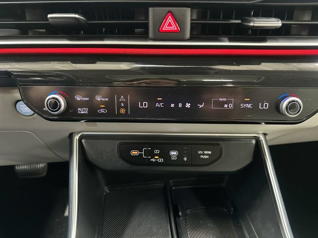 Certified 2025 Kia Carnival SX Prestige FWD image 18