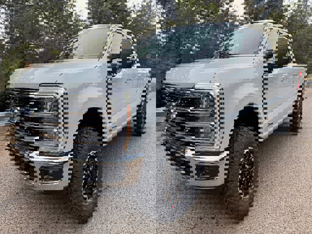 New 2026 Ford F250 Lariat image 30
