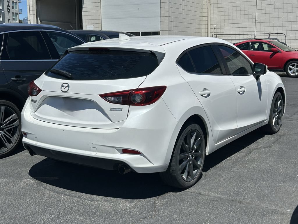 Used 2018 MAZDA MAZDA3 Grand Touring w/ Premium Equipment Package FWD image 7