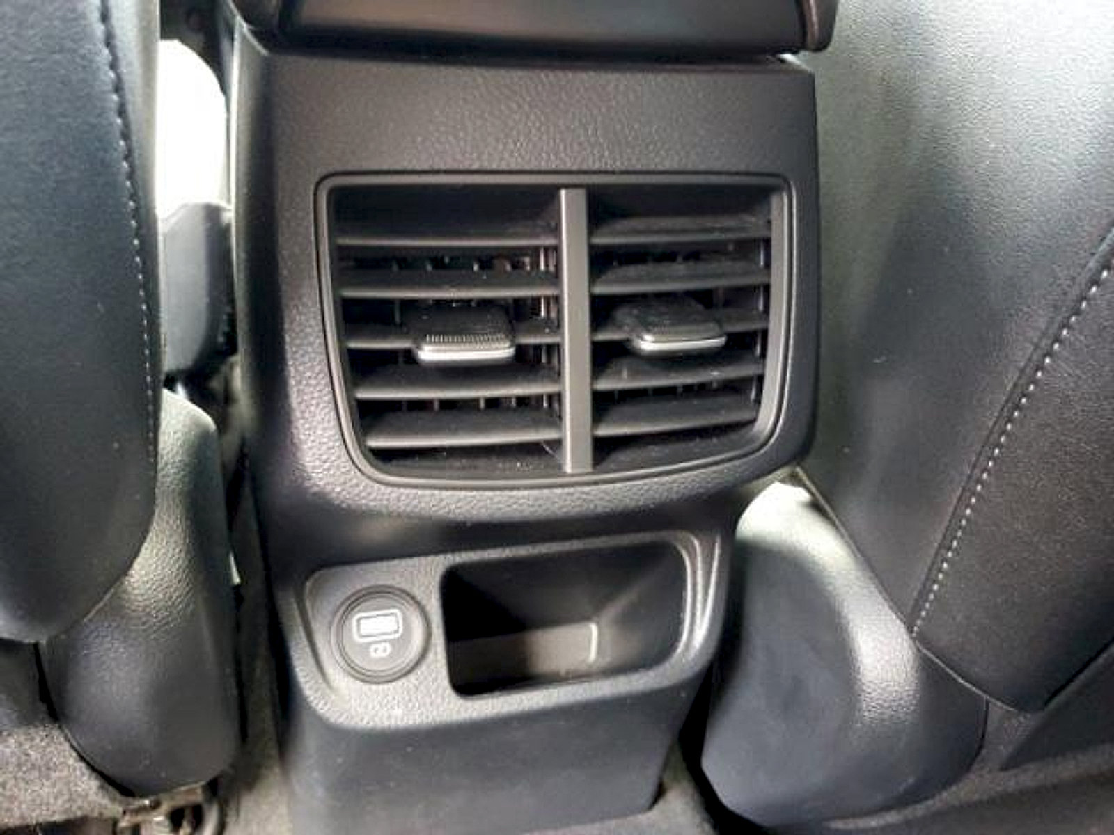 Used 2023 Kia Seltos S FWD image 15