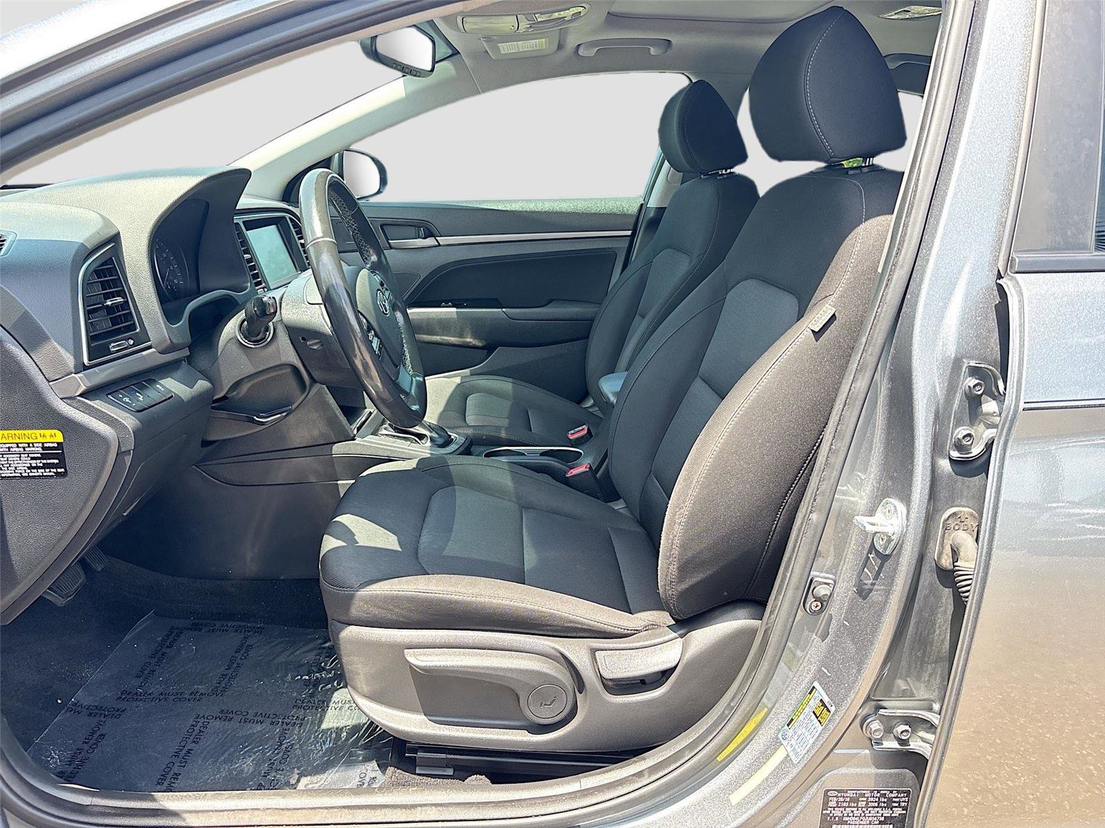 Used 2018 Hyundai Elantra Value Edition FWD image 19