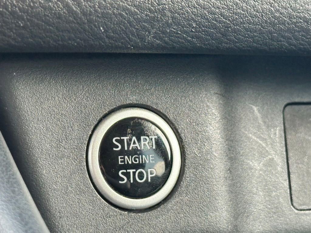 Used 2023 Nissan Rogue SL w/ SL Premium Package FWD image 15